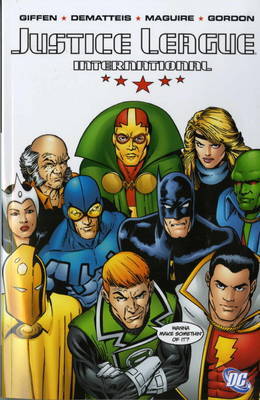 Justice League International: v. 1 on Paperback by Keith Giffen