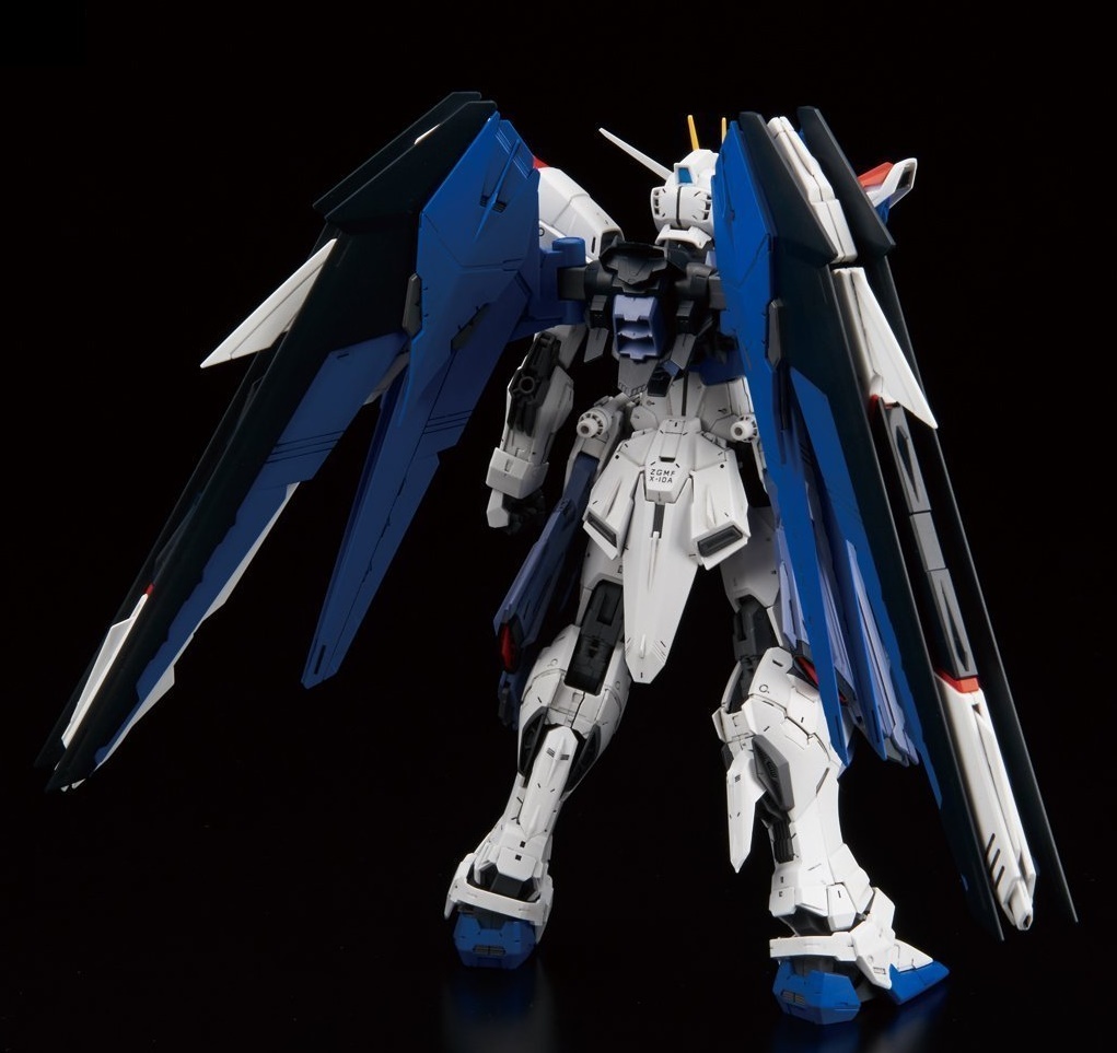 MG 1/100 Freedom Gundam Ver.2.0 - Model Kit