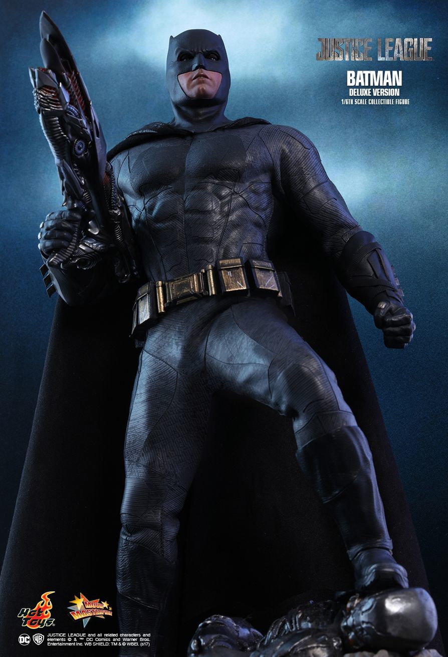 Justice League - Batman (Deluxe Edition) - 12" Articulated Figure image