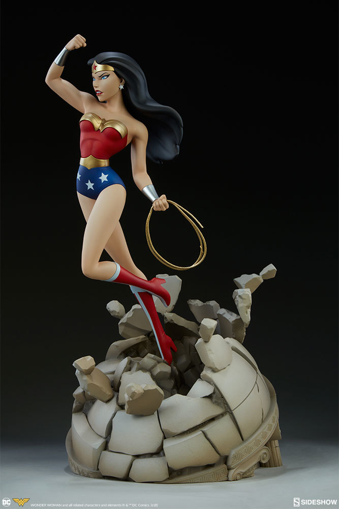 Wonder Woman (Animated) - 20" Premium Format Figure image