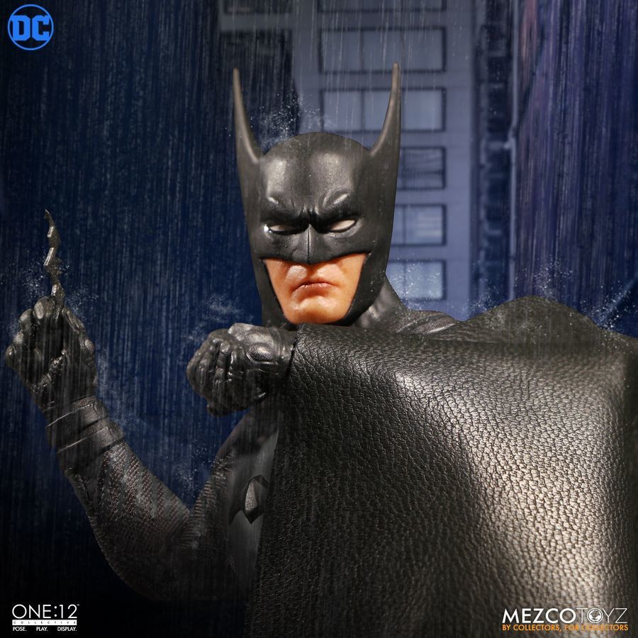 DC Comics: Ascending Knight Batman - One:12 Collective Action Figure