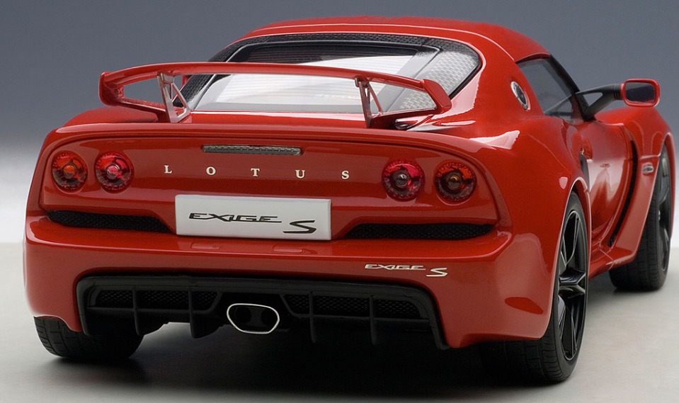 1/18 Lotus Exige S (Red) - Diecast Model image