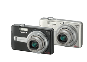 Fujifilm J50 8.2MP Digital Camera Silver Bundle 1GB XD and Case image