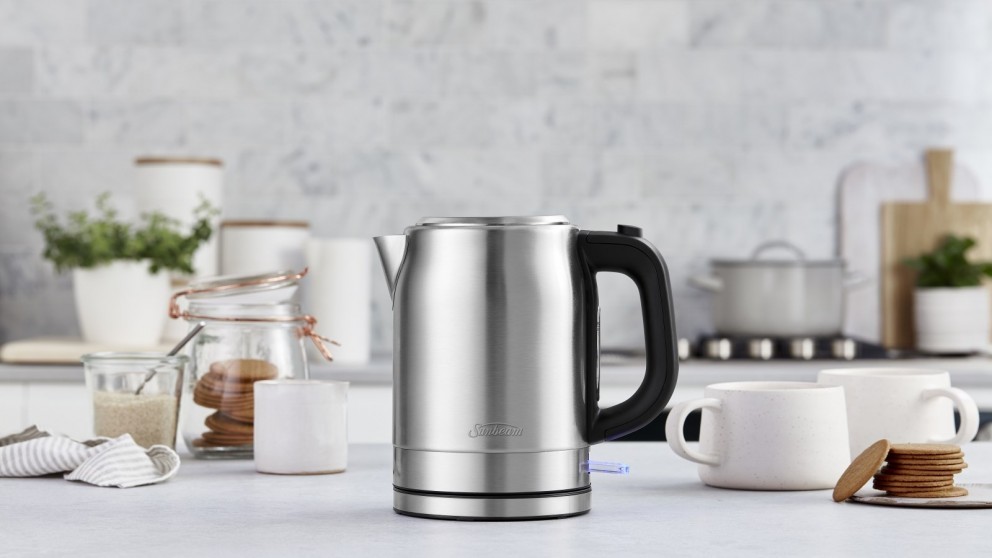 Buy Sunbeam 1L Maestro Kettle at Mighty Ape NZ