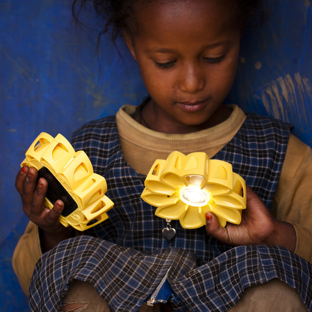 Little Sun: Solar Lamp image