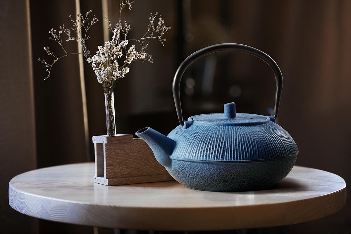 Ovela: Cast Iron Teapot - Teal image