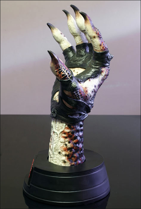 Predator 2 - 1:1 Scale Cutting Disc (Limited to 1000 worldwide!) image