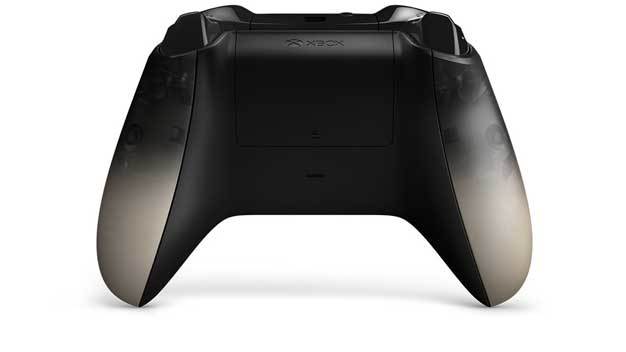 Xbox One Wireless Controller - Phantom Black Special Edition on Xbox One