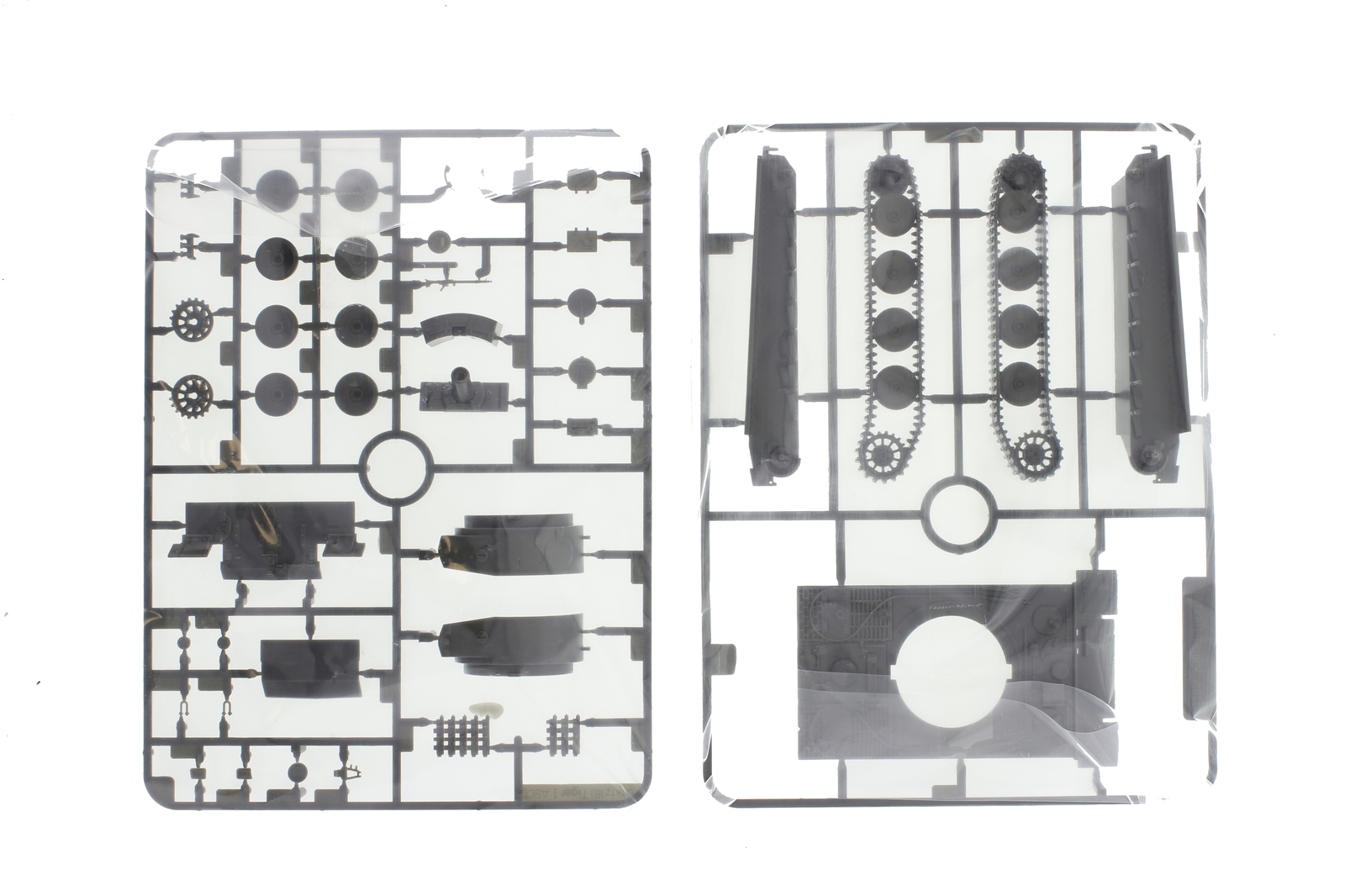 Rubicon 1/56 Tiger I Ausf E image