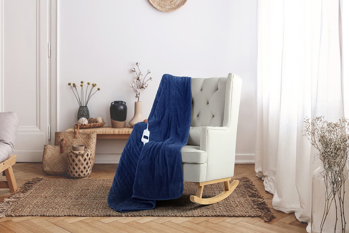 Ovela Washable Plush Electric Heated Throw Blanket (160cm x 130cm, Navy