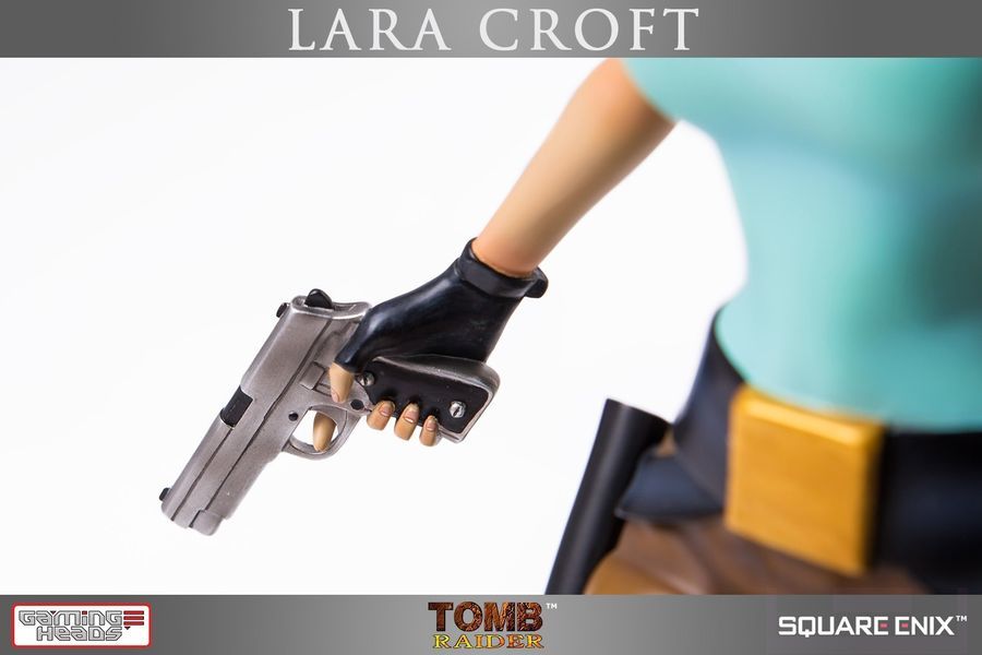 Tomb Raider: Lara Croft - 14" Collectors Statue image