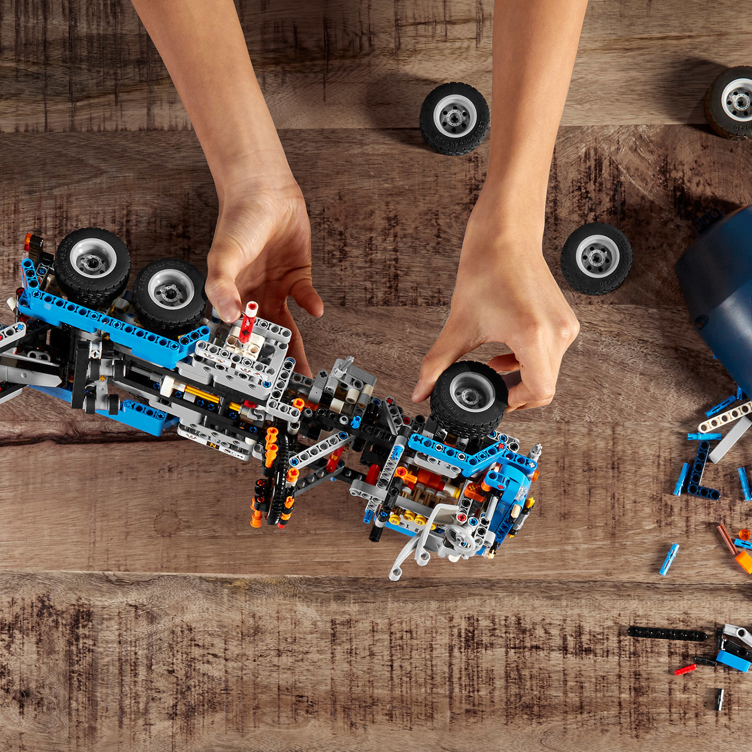 LEGO Technic: Concrete Mixer Truck - (42112) image