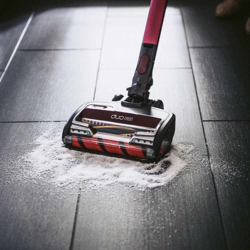 Buy Shark IZ202 Cordless Vacuum Self Cleaning at Mighty Ape NZ