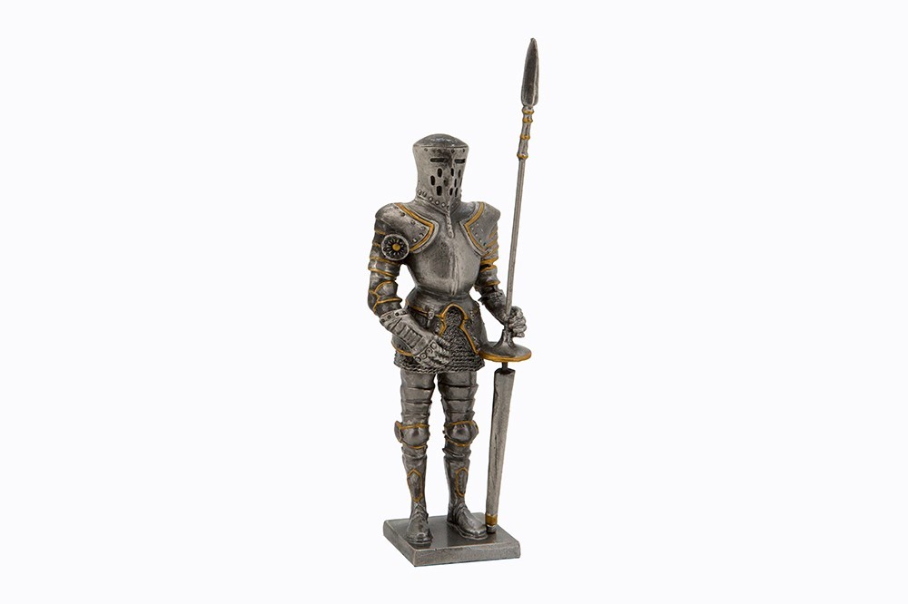 Dal Rossi Medieval Knight Figurine - Terrowin image