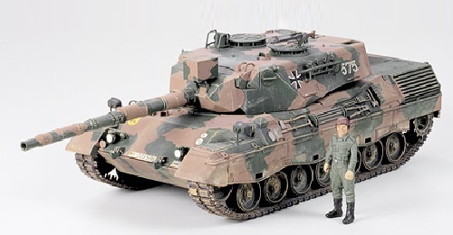 Tamiya 1/35 West German Leopard A4 Tank - Model Kit image