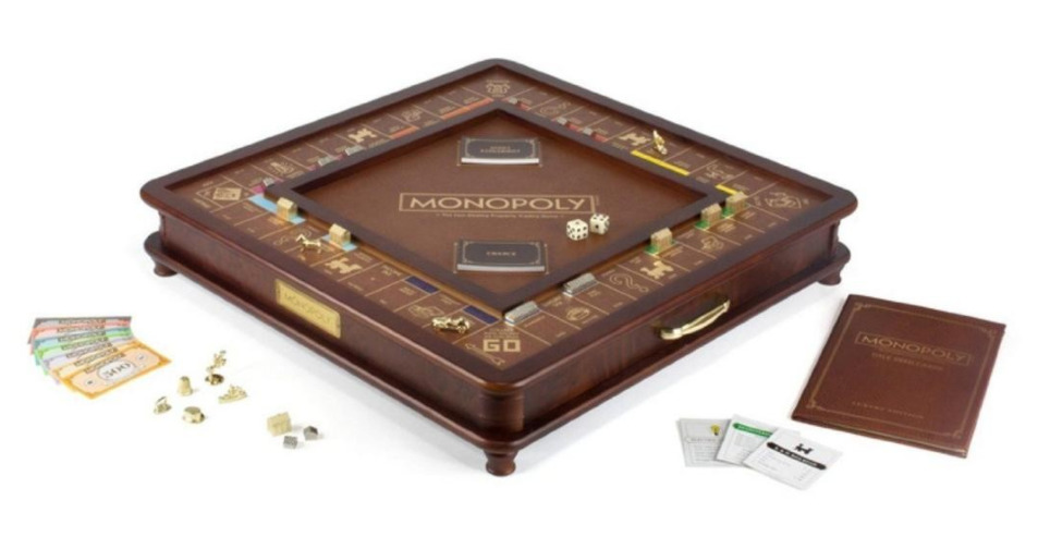 Monopoly: Luxury Edition image