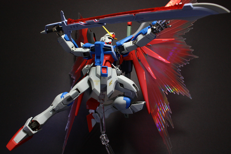 MG 1/100 Destiny Gundam Extreme Blast Mode - Model Kit