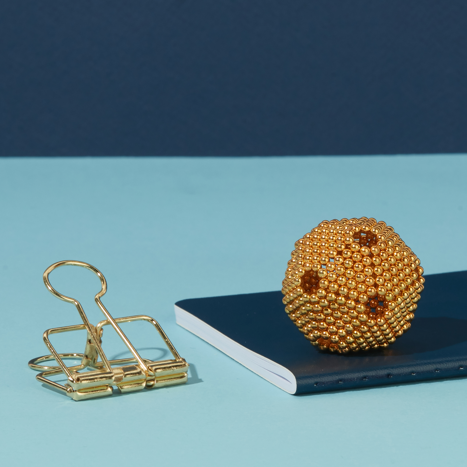 Buy Speks Balls Desk Toy Gold at Mighty Ape NZ