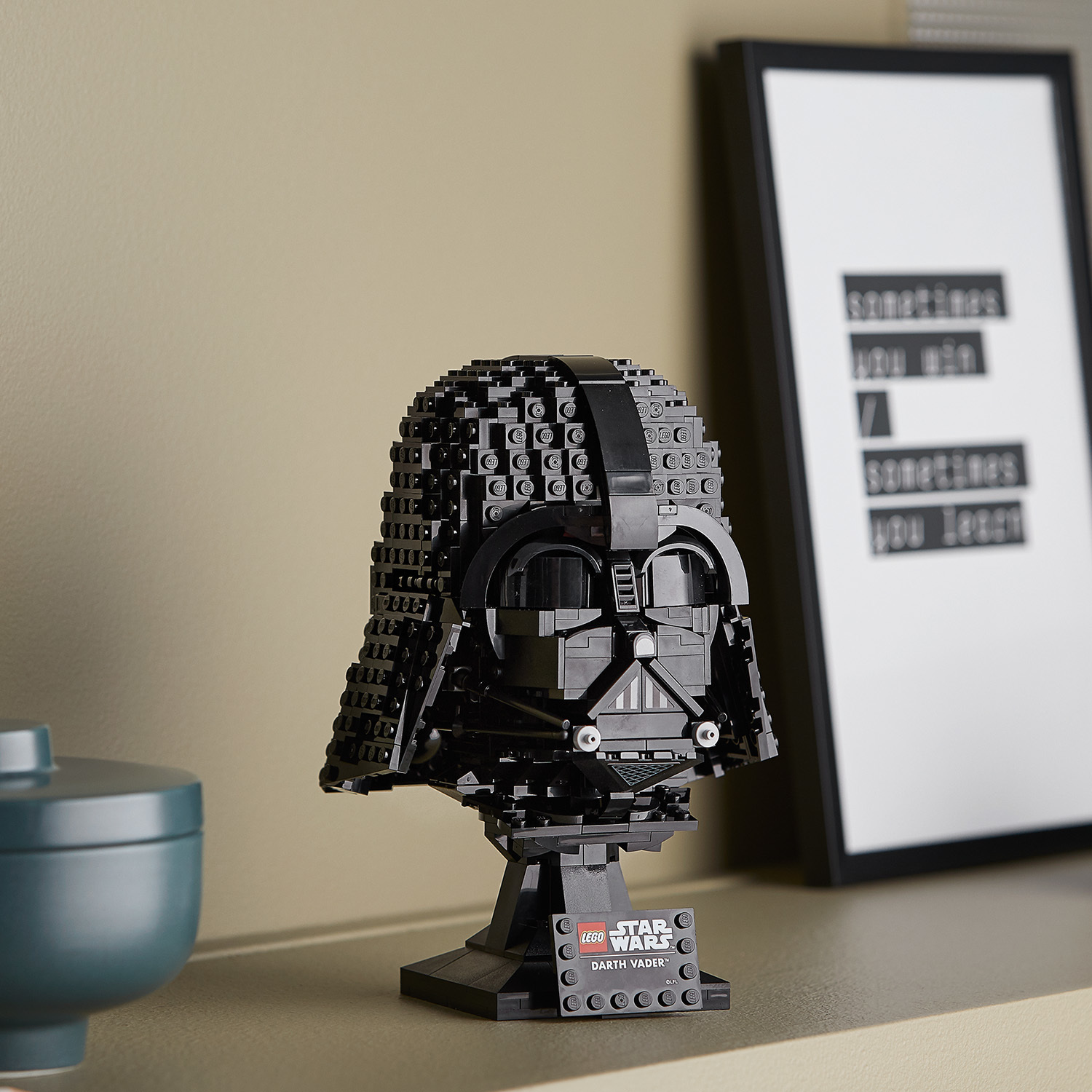 LEGO: Star Wars - Darth Vader Helmet (75304) image