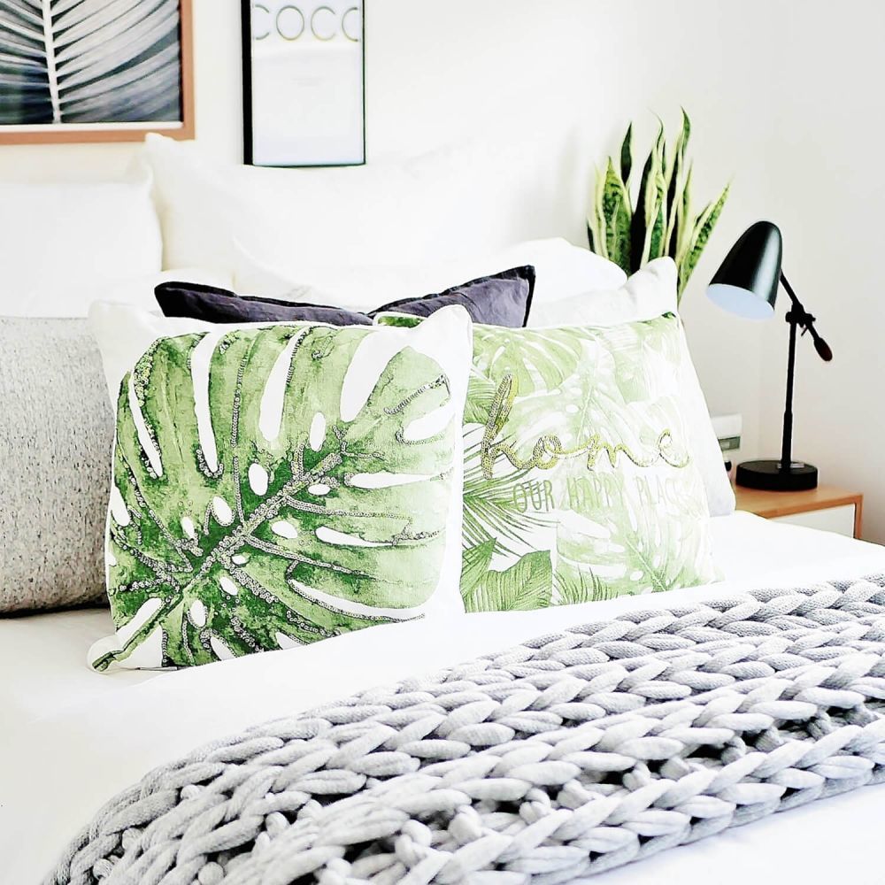 Botanical Cushion - Home