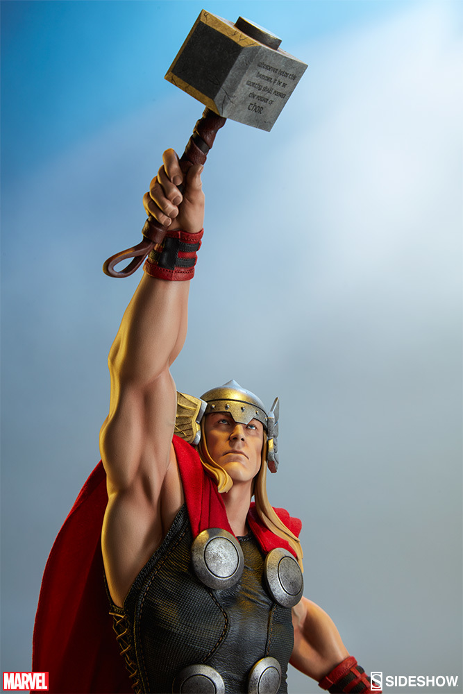 Marvel: Thor "Avengers Assemble" - 25.5" Statue image
