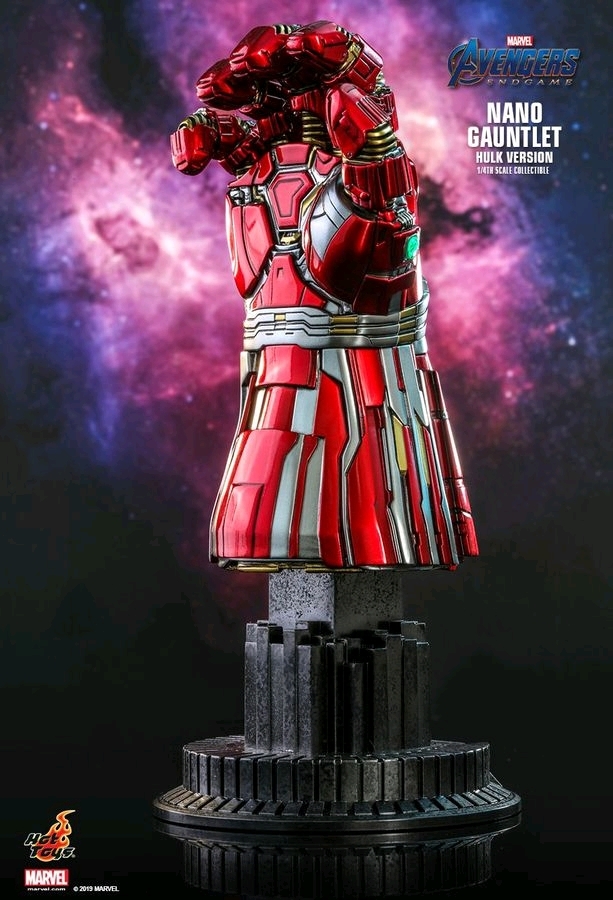 Avengers: Endgame - Nano Gauntlet (Hulk Ver.) - 1:4 Scale Replica image