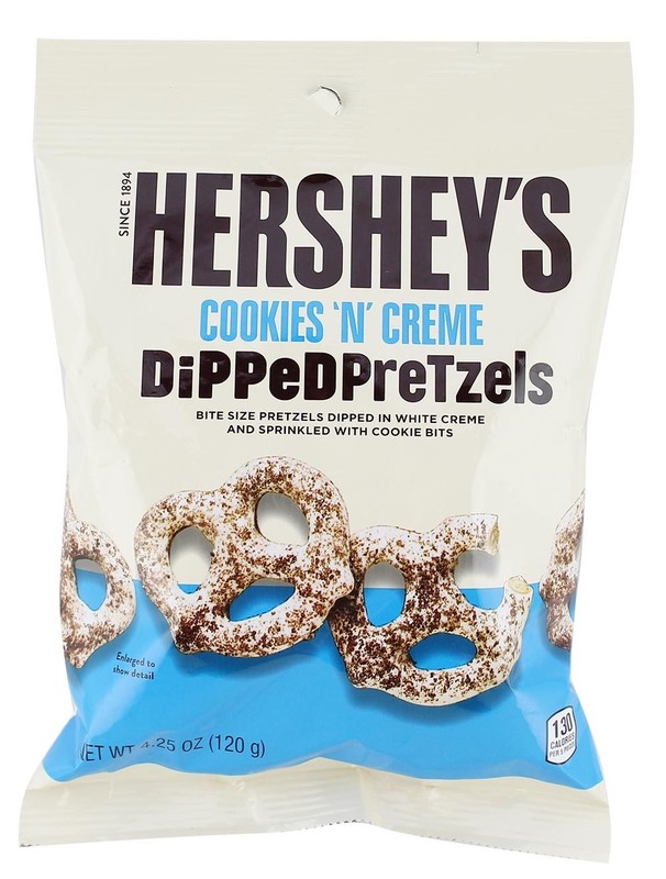 Hershey's Cookies N Creme Dipped Pretzels 120g at Mighty Ape NZ