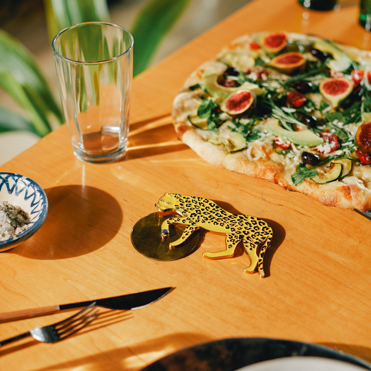 Doiy Savanna Pizza Cutter Cheetah at Mighty Ape NZ