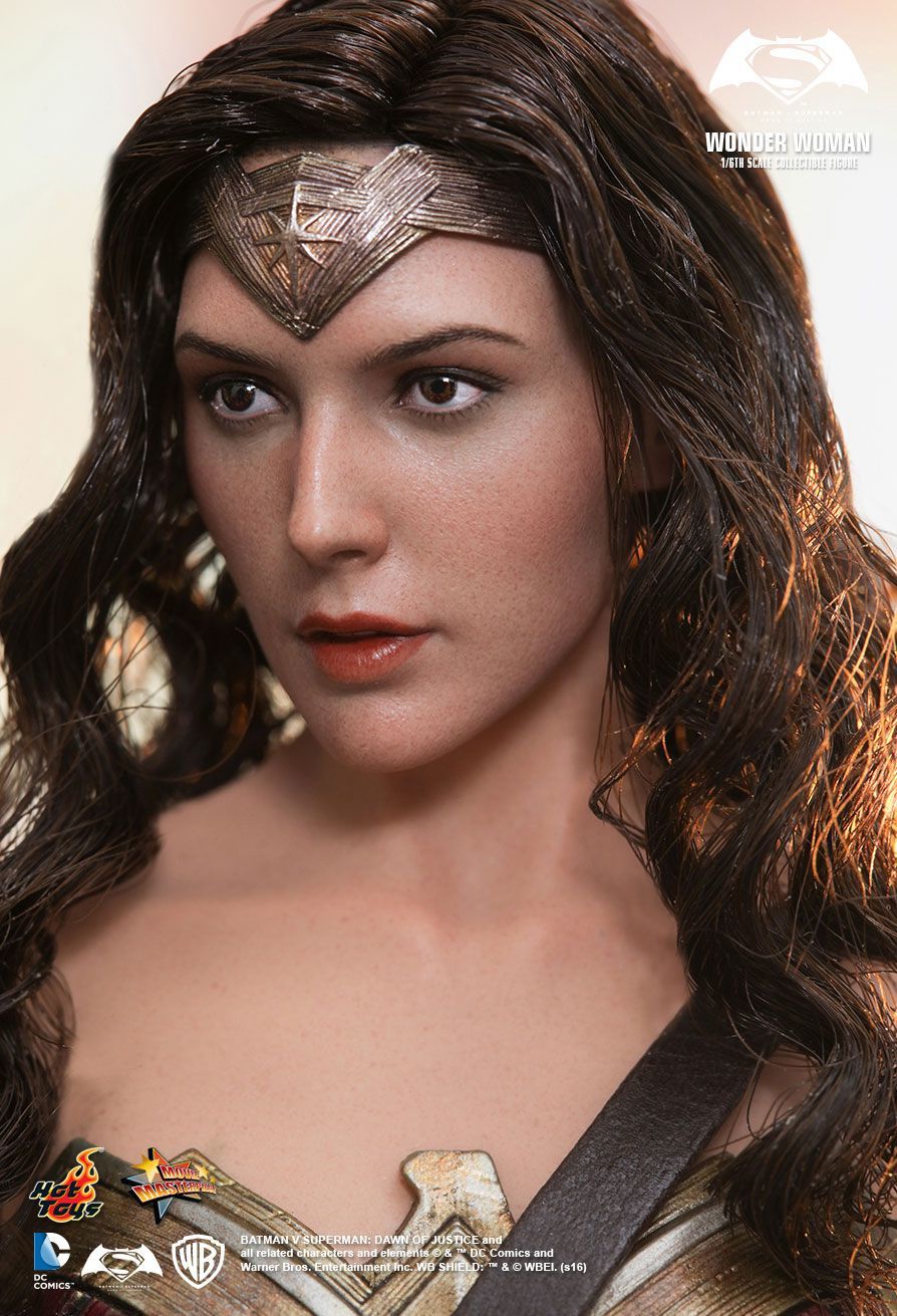 Batman vs Superman - Wonder Woman 12" Figure image