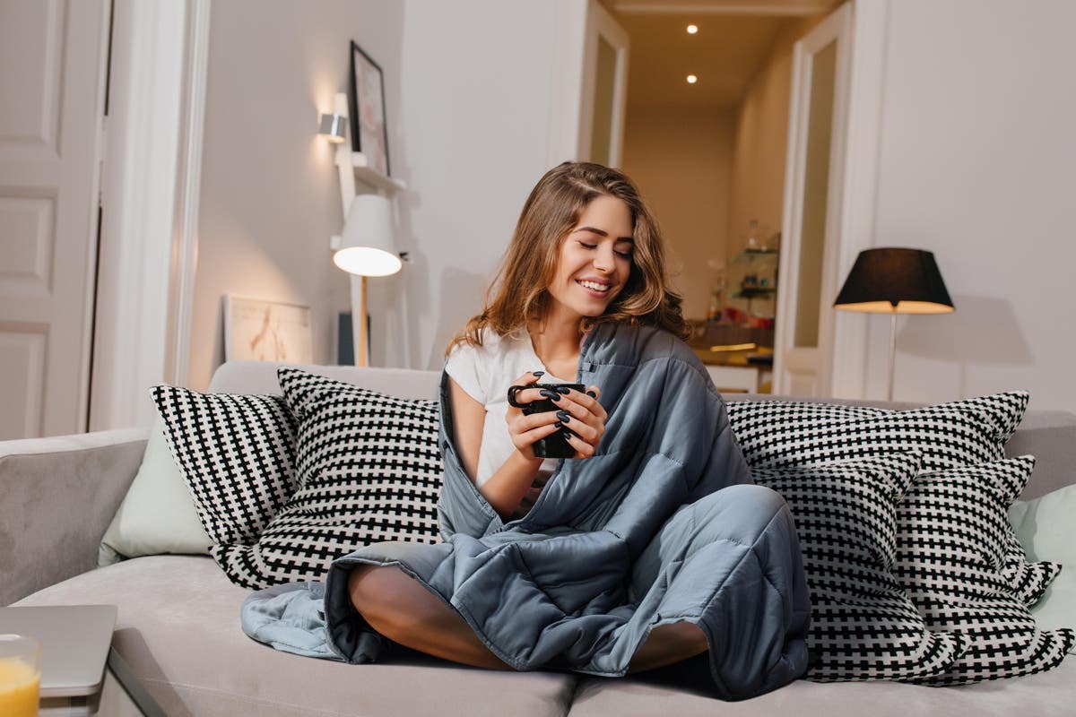 Ovela Bamboo Weighted Blanket (2.3kg) at Mighty Ape NZ