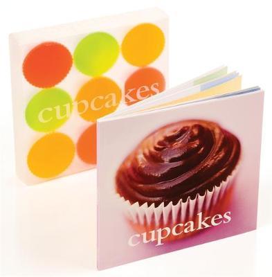 The Cupcakes Kit by Hamlyn image