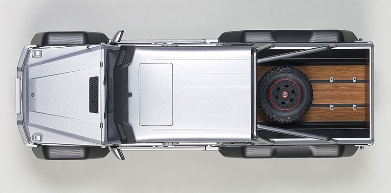 AUTOart: 1/18 Mercedes Benz G63 AMG 6x6 (Silver) - Diecast Model image