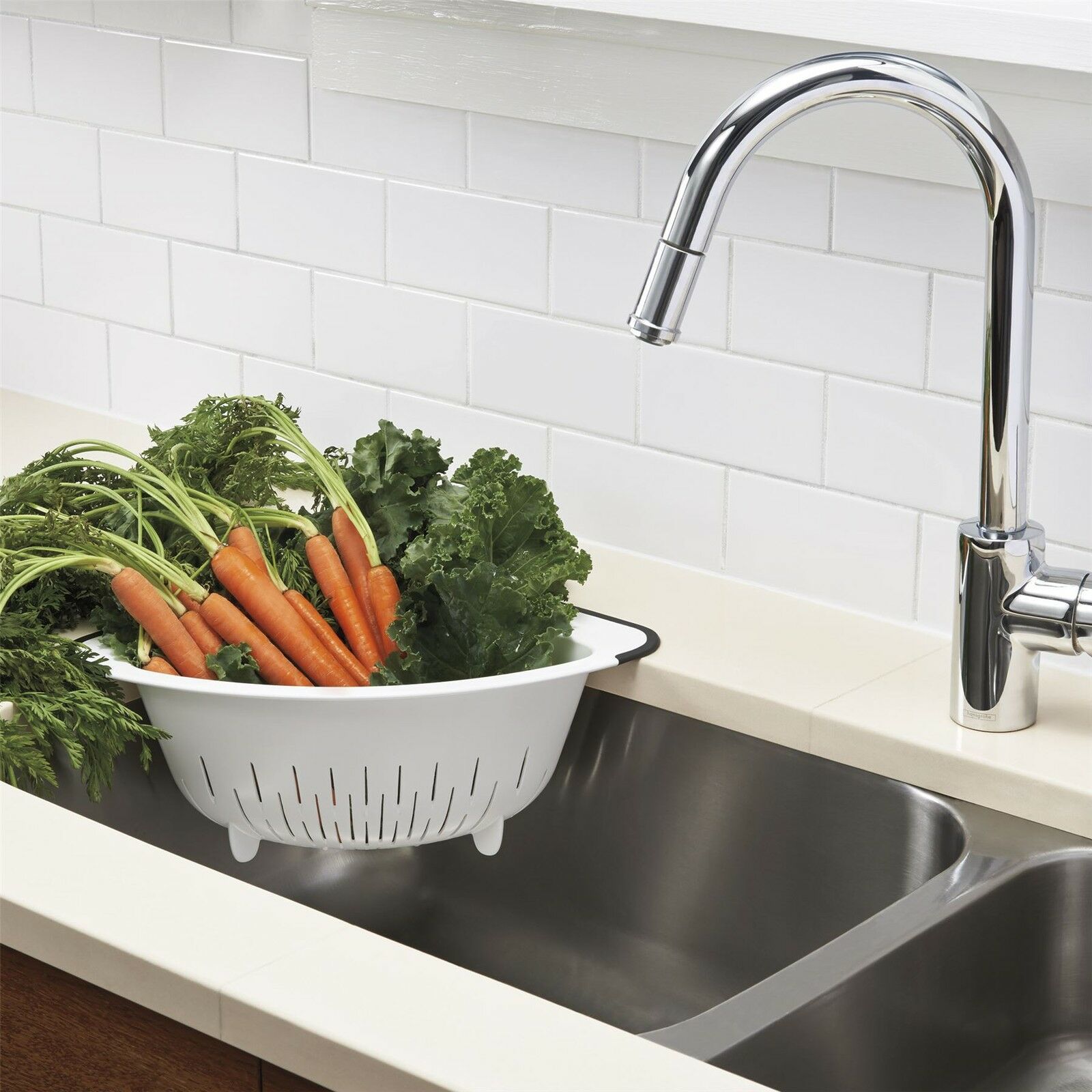 OXO Good Grips Corner Colander at Mighty Ape Australia