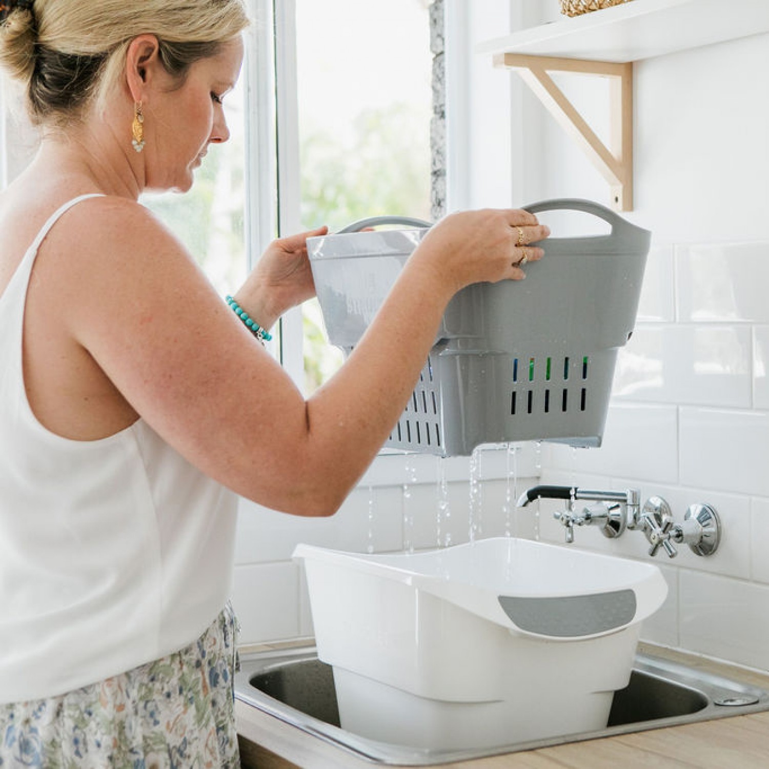 Strucket: Strainer Bucket - Aqua