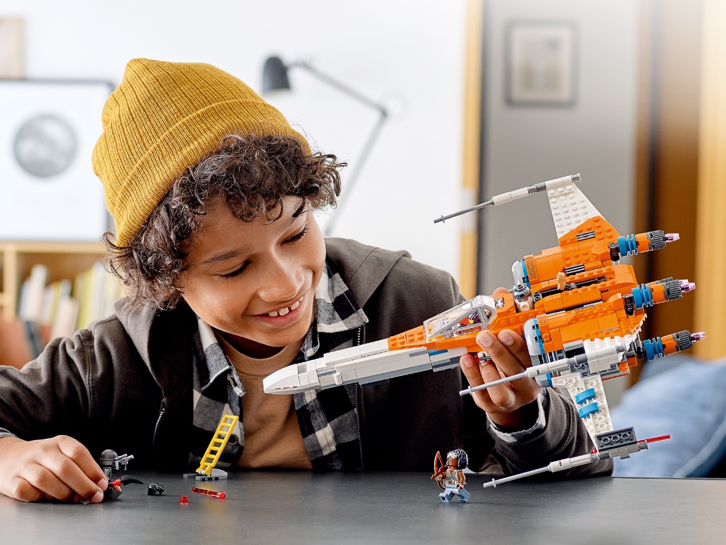 LEGO: Star Wars - Poe Dameron's X-wing Fighter image