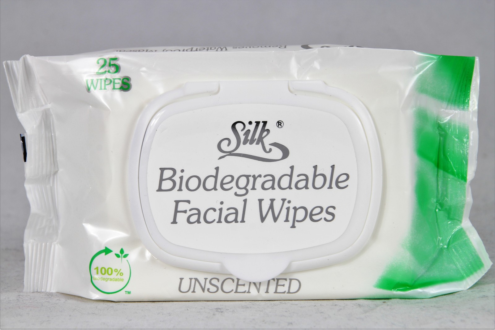 Buy Silk Quality Facial Wipes Unscented (25pk) at Mighty Ape NZ