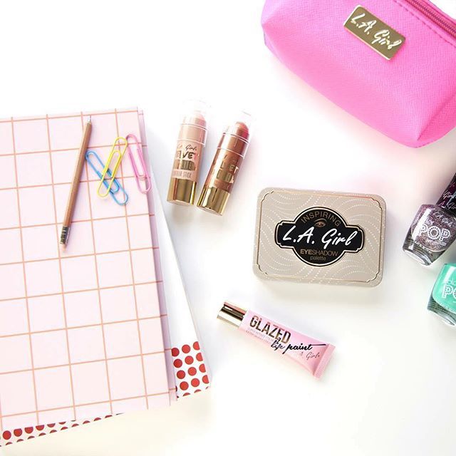 Buy LA Girl Velvet Bronzer Stick Goddess at Mighty Ape NZ