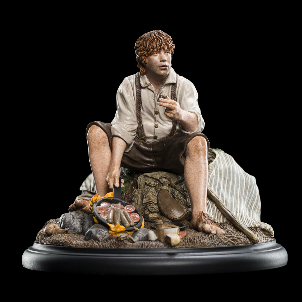 Samwise Gamgee Gandalf Statue image