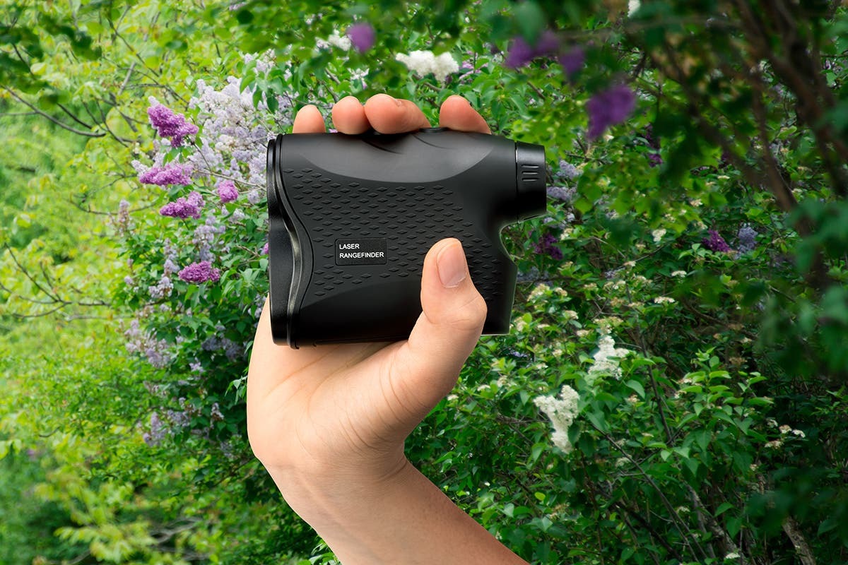 Buy 900m Range Finder at Mighty Ape Australia