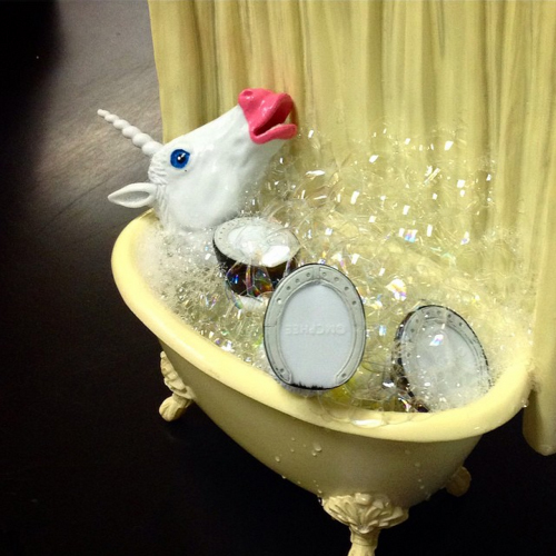 Handicorn - Unicorn Finger Puppets image