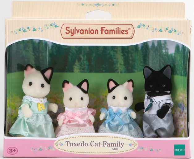 Sylvanian Families: Tuxedo Cat Family 
