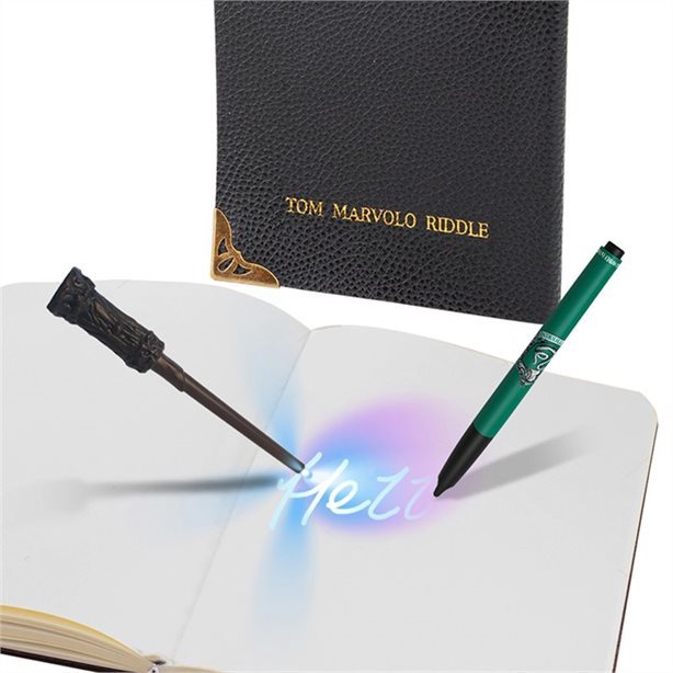 Harry Potter: Tom Riddle's Diary Notebook & Wand Pen image