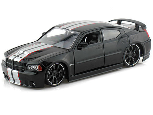 Jada: 1/24 Dodge Charger Srt8 2006 Diecast Model (Black)