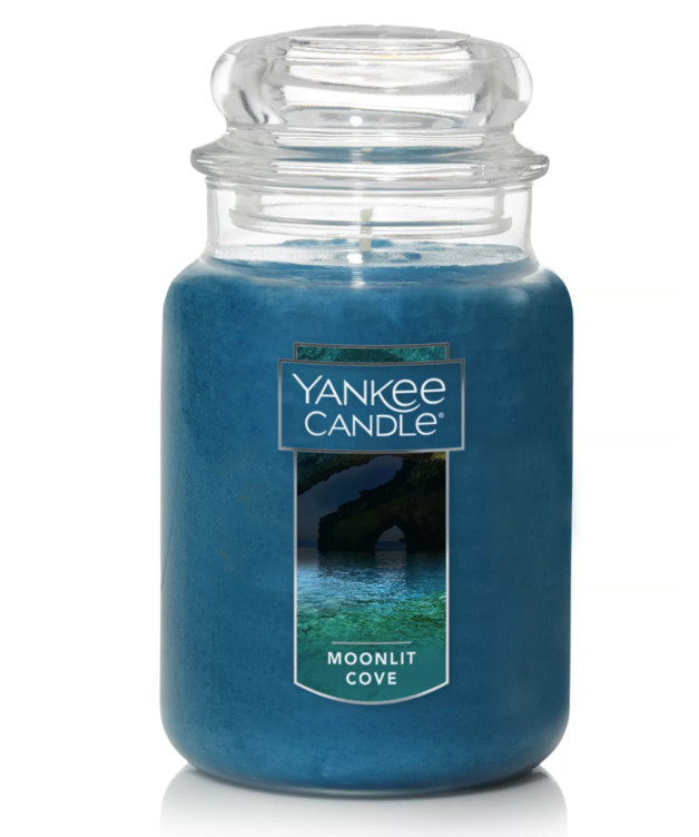 Yankee Candles Classic Large Jar Moonlit Cove (623g) at Mighty Ape NZ