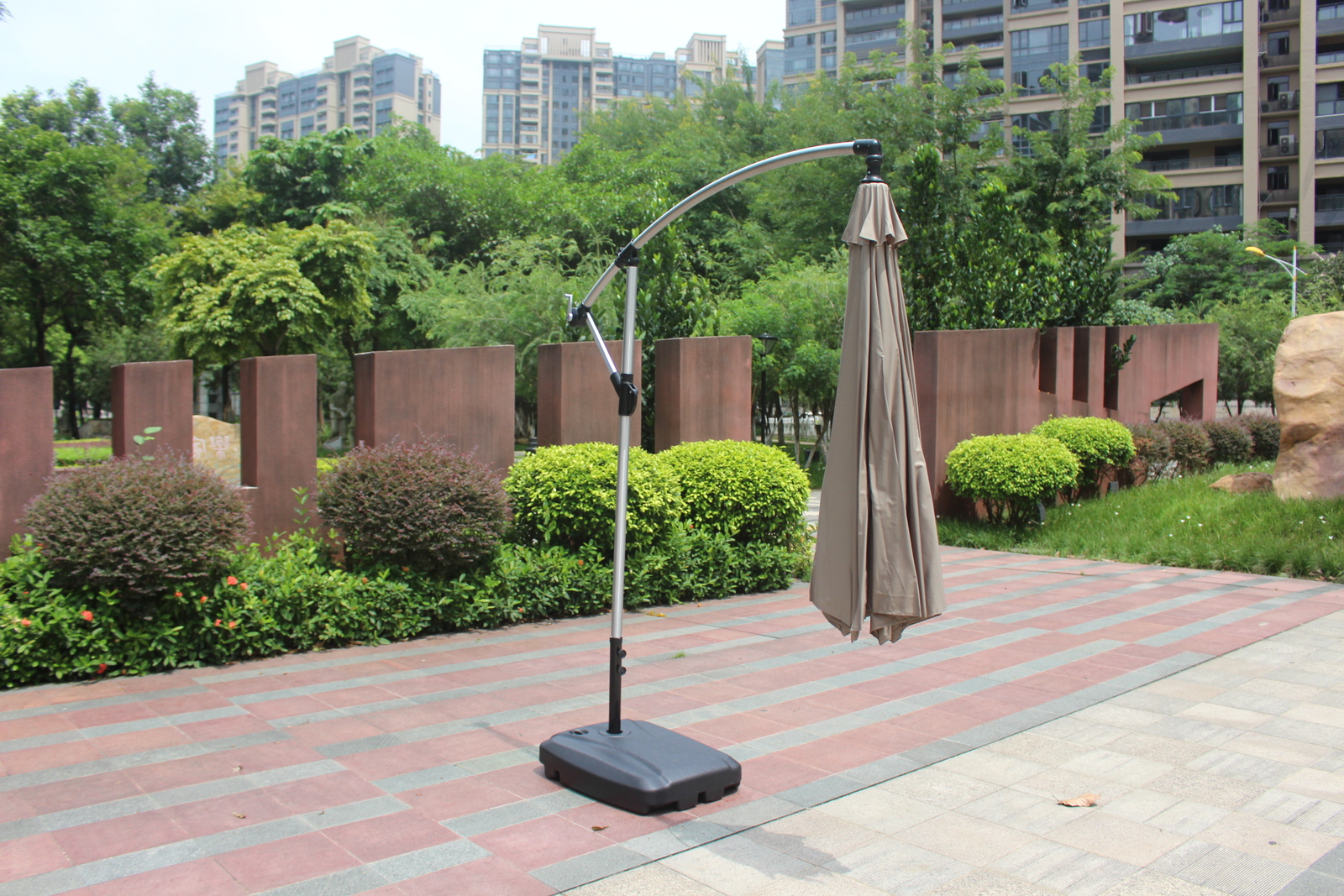 Beige Outdoor Aluminium Cantilever Umbrella with Crank Handle - 3M image