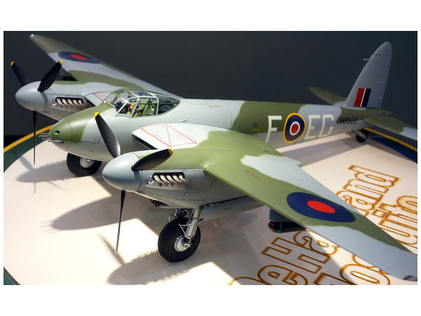 Tamiya De Havilland Mosquito FB Mk VI 1/32 Model Kit image