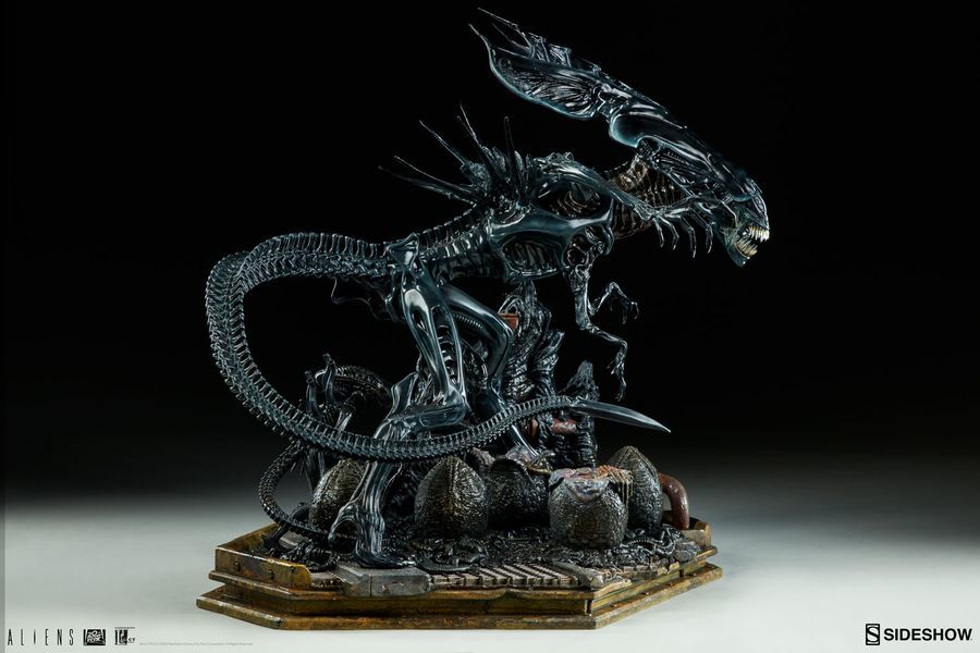Aliens: Xenomorph Queen - 19" Maquette Statue image