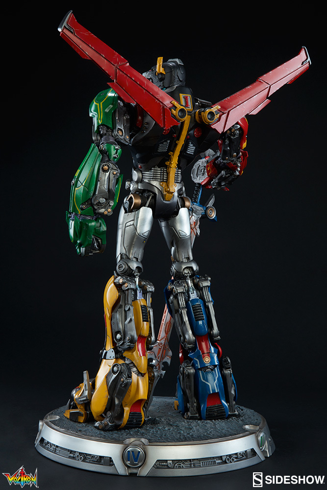 Voltron: Defender of the Universe - 27" Maquette Statue image