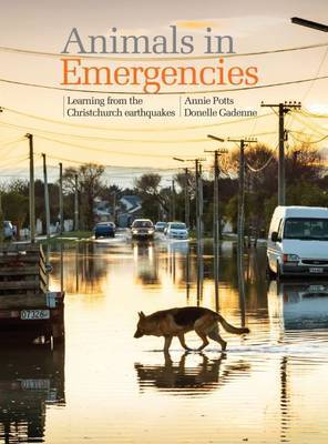 Animals in Emergencies by Potts Annie image