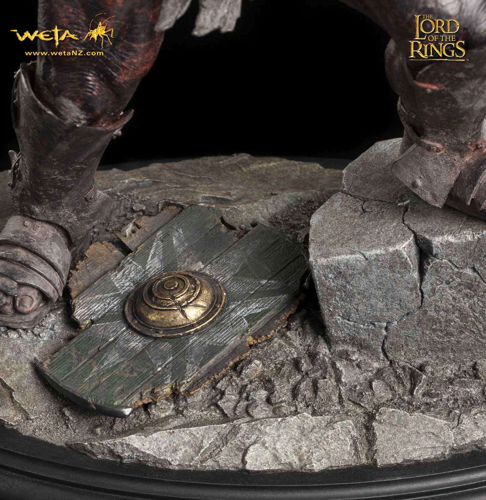 The Lord Of The Rings : Uruk-Hai Warrior 1/6th Scale Figure image